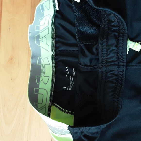 Under armour boy size l - Picture 2 of 2